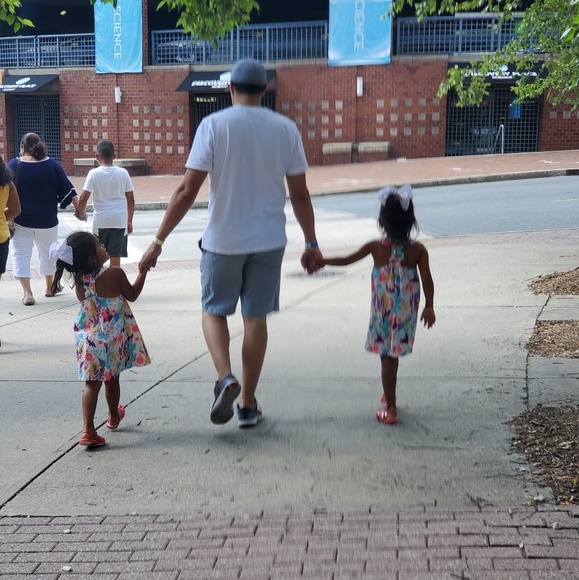 Meet your Posher, Vanessa - Picture 1 of 1